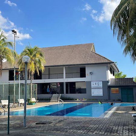 Subang Ville Ehsan Apartment Kampong Baharu Sungai Way Екстер'єр фото