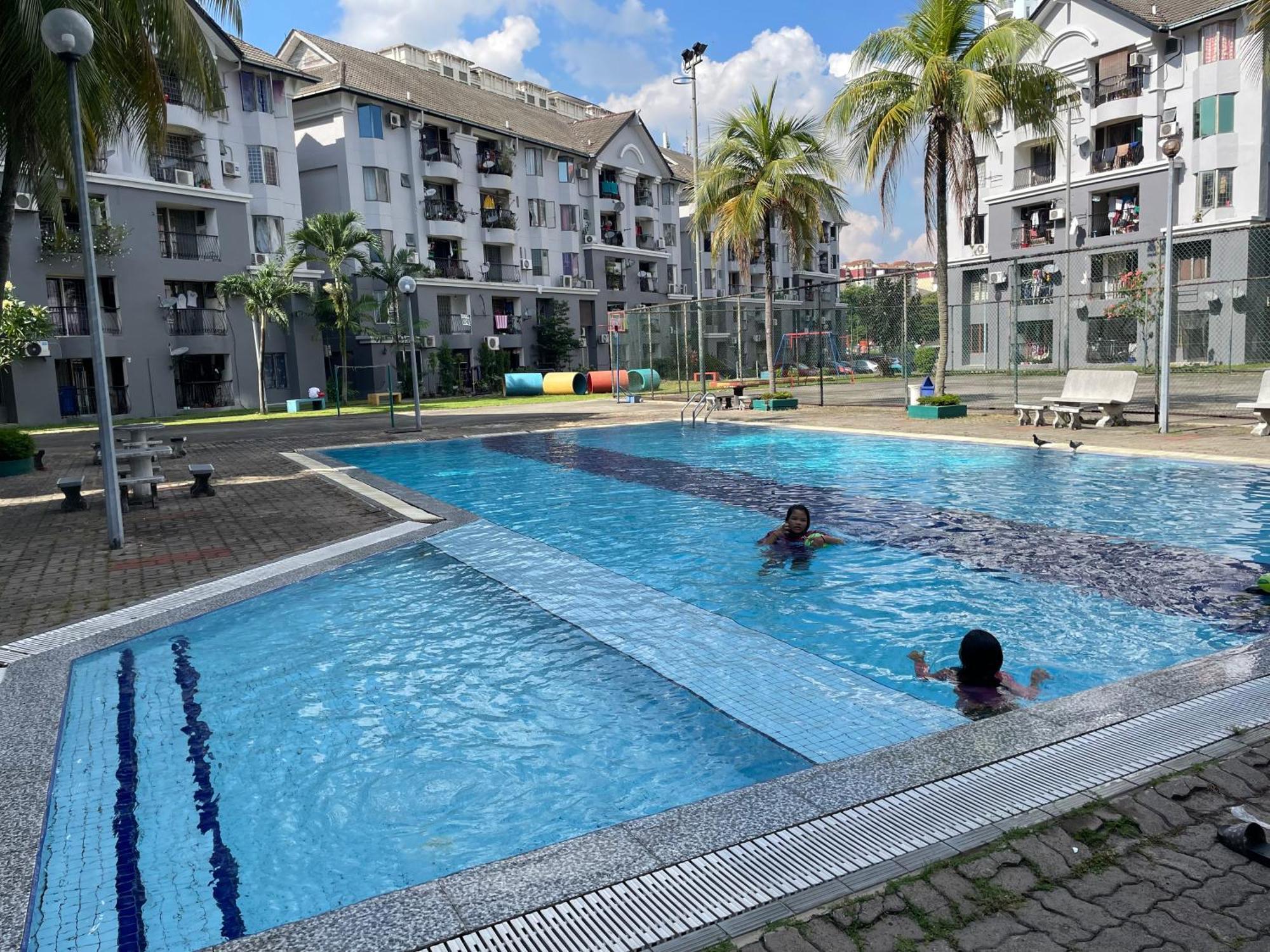 Subang Ville Ehsan Apartment Kampong Baharu Sungai Way Екстер'єр фото